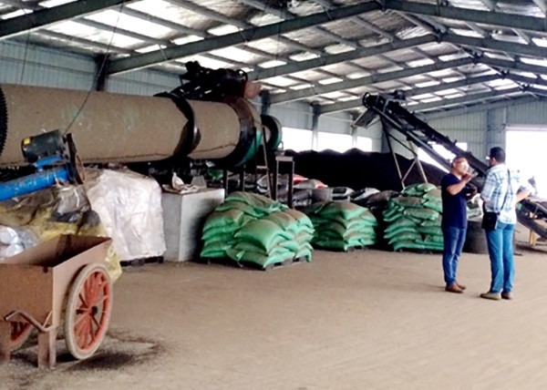 10TPH জৈব সার উৎপাদন লাইন জন্য গুদাম জৈব সার granulator